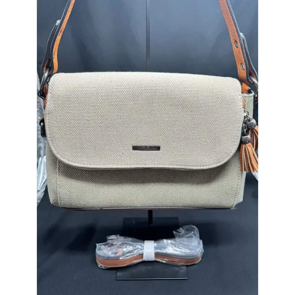 Simply Noelle Crossbody Hand Bag Purse Tan Zipper Front Pocket Old Money Preppy - Picture 3 of 14